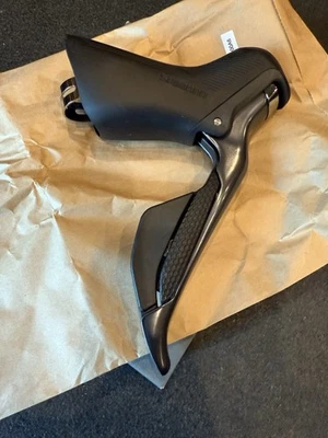 New-Shimano Ultegra ST-8150 Right Di2 Shift/Brake Lever for Rim Brakes -12spd - Image 1 of 4