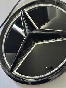 Mercedes Benz Cromo LED Rejilla Estrella Emblema para 20-24 Clase GLC X253 A0008800300 - Imagen 1 de 9