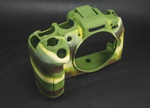 Funda de silicona Canon EOS RP camuflaje / ¡Usada solo un puñado de veces! - Imagen 1 de 4