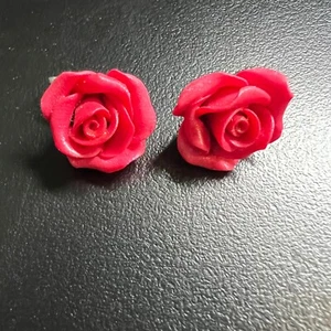 Vintage Ceramic Clay Rose Earrings Clip On Red Flowers - Picture 1 of 8
