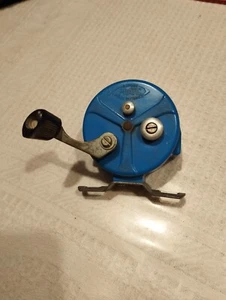 PRATIC Moulinet bleu. Made in France. Pêche de la truite au Toc - Photo 1/6
