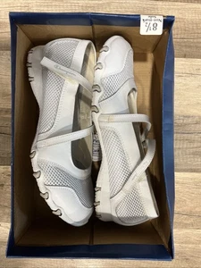 Champion Women’s Ali Shoe White/Grey Size 8.5 Sneaker - Picture 1 of 11