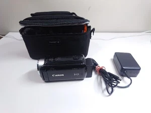 ORIGINAL Canon VIXIA HF R40 Full HD 1080p 53X ZOOM Batt Charger And Case - Picture 1 of 15