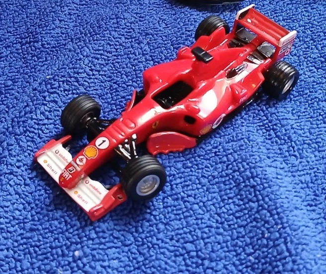 Ferrari F 2005 1:38 Shell V Power Modell - Bild 1 von 1