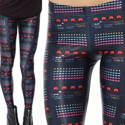 Leggings Blackmilk Space Invaders negros y arco iris Foto 1 de 4