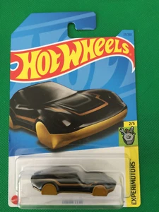 2023 Hot Wheels Keychain Car Kit Chain Black / Gold B302 - Picture 1 of 8