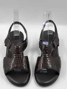 SAS Suntimer Brown Patent Leather Croc Print Tripad Sandals Size 8 Narrow. - Picture 1 of 16