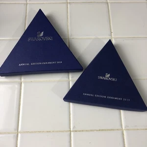 Swarovski Crystal 2018 2019 Year Anniversary Ornament W/box Holiday Christmas - Picture 1 of 4