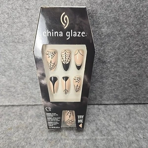 NUEVO EN CAJA China Esmalte Prensado en Uñas 28 Cuentas Miedo Noche Telaraña - Imagen 1 de 3