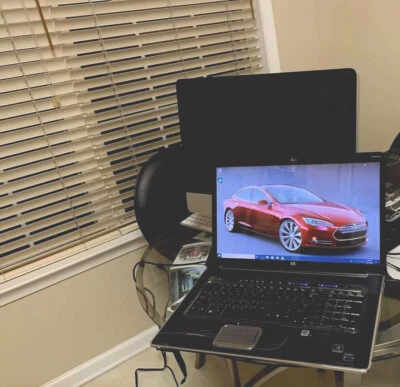 "Procesador Intel HP HDX18-18,6"" pantalla HD" Foto 1 de 4