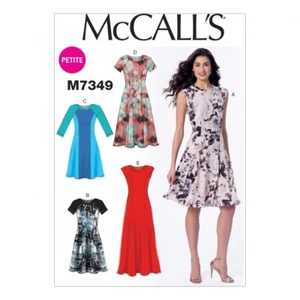 McCalls Damen Petite Größen einfaches Nähmuster 7349 Passform & Flare Kleider... - Bild 1 von 9
