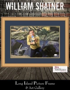 William Shatner Captain Kirk Star Trek Signed Photograph Custom Framed JSA - Picture 1 of 6