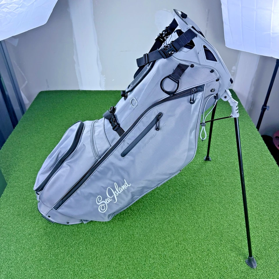 Bolsa de golf Callaway Fairway C con soporte de 4 vías Sea Island bordada gris ligera Foto 1 de 4
