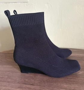 VIVAIA Ryan Pro Black Ankle Boots Pull on Chelsea Square Toe 38.5/US 7.5 - Picture 1 of 10