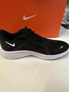 Nike Quest 4 Black & White Mens Size US 8 - Picture 1 of 8
