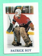(1) PATRICK ROY 1988-89 O-PEE-CHEE # 33 CANADIENS GOALIE MINI NM CARD  (I5368)