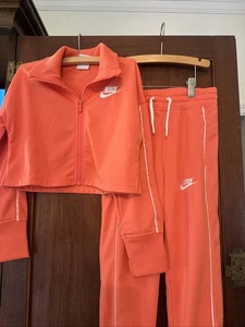 Nike Girls Cropped Coral Zip Front Pant Set Size Small - Picture 1 of 8