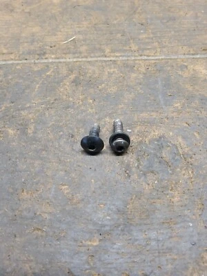 2004 04 03-04 川崎 NINJA ZX6R ZX636 后背内挡泥板 MUD 防护螺栓  — 第 1/4 张图片