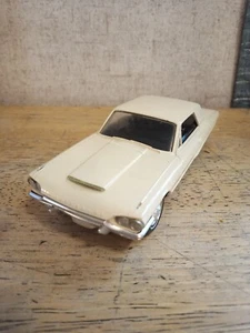 Oldtimer Philco 1967 Ford Thunderbird NT-11 Radio weiß - Bild 1 von 5