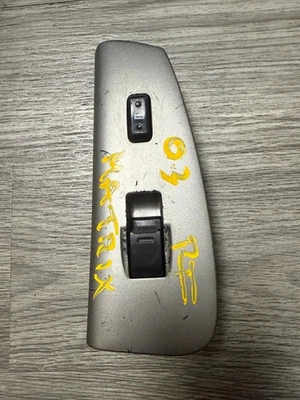 Interruptor de ventana eléctrica del lado derecho del pasajero Toyota Matrix 2003-2008 Foto 1 de 4