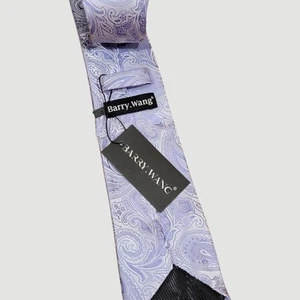 NWT Barry Wang Hand Made 100% Silk Men’s Neck Tie Lavender Paisley Purple T57 - Picture 1 of 4