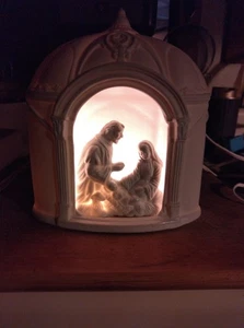  White Porcelain Lit Christmas Manger Nativity Scene Holy Family  - Picture 1 of 7