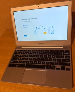 Samsung Notebook - XE500C12 11.6 IN 2GB MEMORY USED 16 GB SSD - Bild 1 von 6