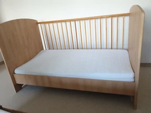 Kinderbett 70x140 mit Matratze - Bild 1 von 5
