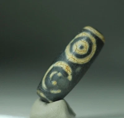 Pre-1800s Indo/Tibetan Old Agate 3 Eye Dzi Bead 14*40 - Image 1 of 4