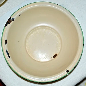 1930s VINTAGE PRIMITIVE Cream & Green Enamel WASH Bowl FARM HOUSE, 3" T. 11" DIA - Picture 1 of 5
