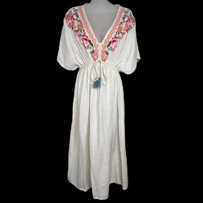 Vestido Caftán Bordado Floral Mercado Mundial Talla S/M Cuello en V Boho Festival Hippie Foto 1 de 4