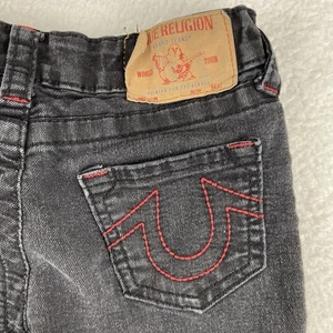TRUE RELIGION Jeans Youth Kids Boys Size 6 Black Stretch Denim Red Stitch 90s - Picture 1 of 10