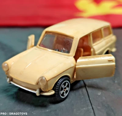VINTAGE VOLKSWAGEN 1600 TOY CAR SOVIET USSR CCCP NOVOEXPORT 1/43 ORIGINAL ITEM - Image 1 of 4
