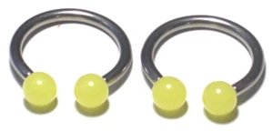 2 Glow UV Shiny 8g 7/8" 8mm Balls Captive Ear rings Surgical Steel 316L Sexy - Picture 1 of 2