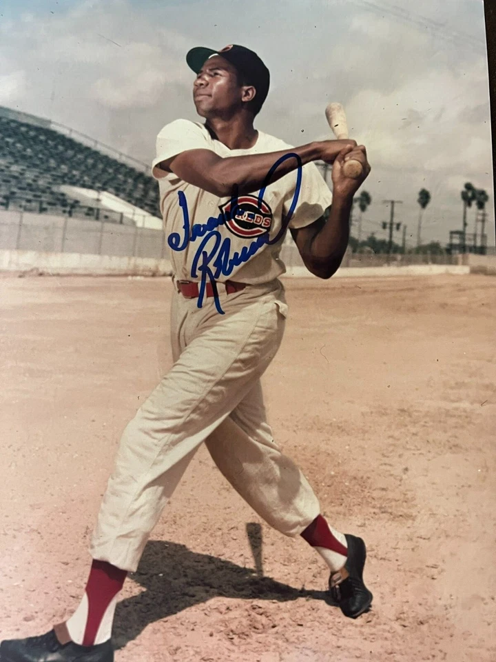 FRANK ROBINSON CINCINNATI REDS MLB SIGNED VINTAGE 8 X 10 COLOR PHOTO - Image 1 of 1