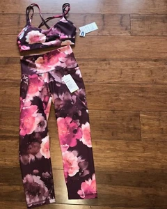 OLD NAVY Elevate 7/8-Length Crop pants Compression Leggings and sports bra NWT - Picture 1 of 7