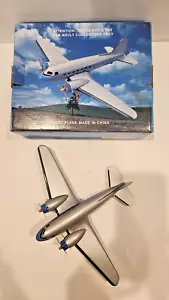 DC-3 Tin Toy Luxury Liner - Picture 1 of 11