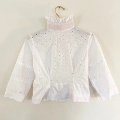 Top vintage hecho a mano blanco con ojales de encaje cuello alto espalda abierta para mujer XXS Foto 1 de 4