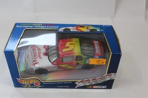 1999 Hot Wheels NASCAR Kellogg's #5 Terry Labonte Diecast 1:24 #23341 - C - Picture 1 of 9