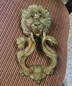 🦁🐍VTG HEAVY BRASS ORNATE DOOR KNOCKER LION? SNAKES ON SIDE & FACE ON BOTTOM🦁 - Picture 1 of 16