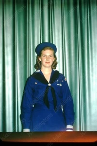 1956 casual portrait of pretty girl kodachrome red border 35mm slide Ci17 - Picture 1 of 1