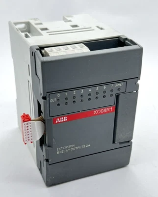 ABB XO08R1-B4.0 Módulo de potencia de extensión 1SBP260101R1001 - Imagen 1 de 4
