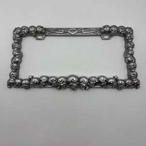 Vintage Heavy Cast Skull And Bones License Plate Frame - Picture 1 of 9