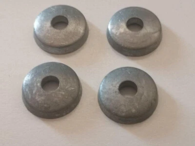 Pezzo di ricambio N004 PORSCHE POCHER 1/8 scale K30 K31 - Immagine 1 di 4