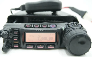 YAESU FT-857D 50/144/430MHz All Mode Transceiver + oddzielne kable + mikrofon + pudełko - Zdjęcie 1 z 19