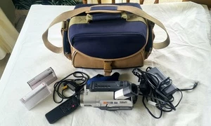 Sony HANDYCAM CCD-TRV208E Hi8 Tape Digital Video Camera With Accessories - Picture 1 of 7