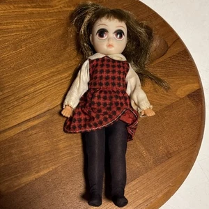 Vintage 1960er Susie (Suzy) Puppe mit traurigen Augen - rotes Kleid mit großen Augen 8 Zoll - Bild 1 von 8