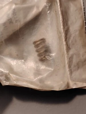 New Genuine Homelite Nozzle Spring 0053103 - Image 1 of 2