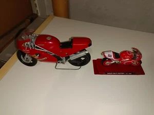 LOTTO 22 MODELLINI DUCATI MOTO COME DA FOTO - Foto 1 di 11