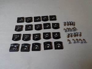 66-67 Mopar B Body GTX Belvedere Coronet Rear Window Reveal Molding Clips - Picture 1 of 1